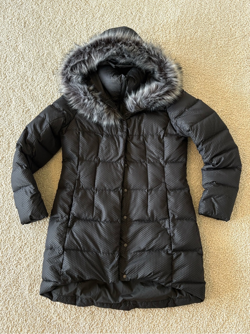 The North Face “hey mama” parkina with fur hood